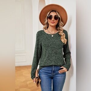 Every Day Style Round Neck Heathered Top